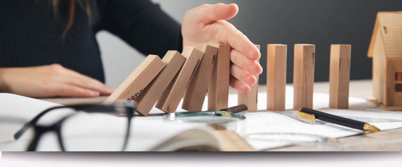 Dezbatere USR în Parlament: Impozitul minim pe cifra de afaceri trebuie eliminat, pentru a încuraja investiţiile în România